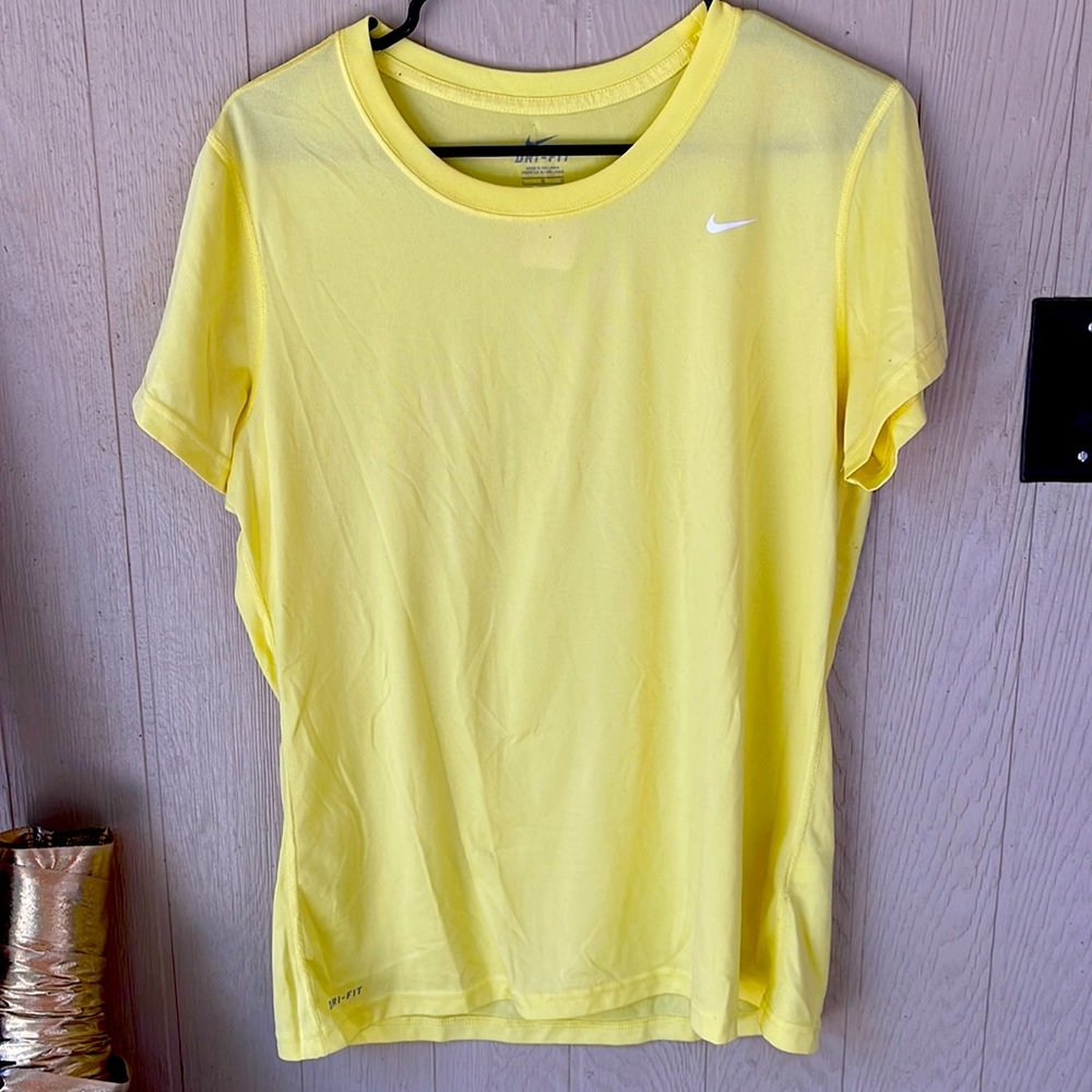 Nike dry fit shirt